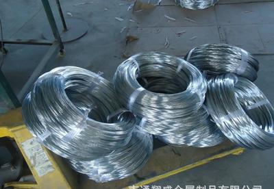 特價(jià)優(yōu)惠鍍鋅鋼絲 優(yōu)質(zhì)選材，鋅層均勻，表面光亮，支持定制